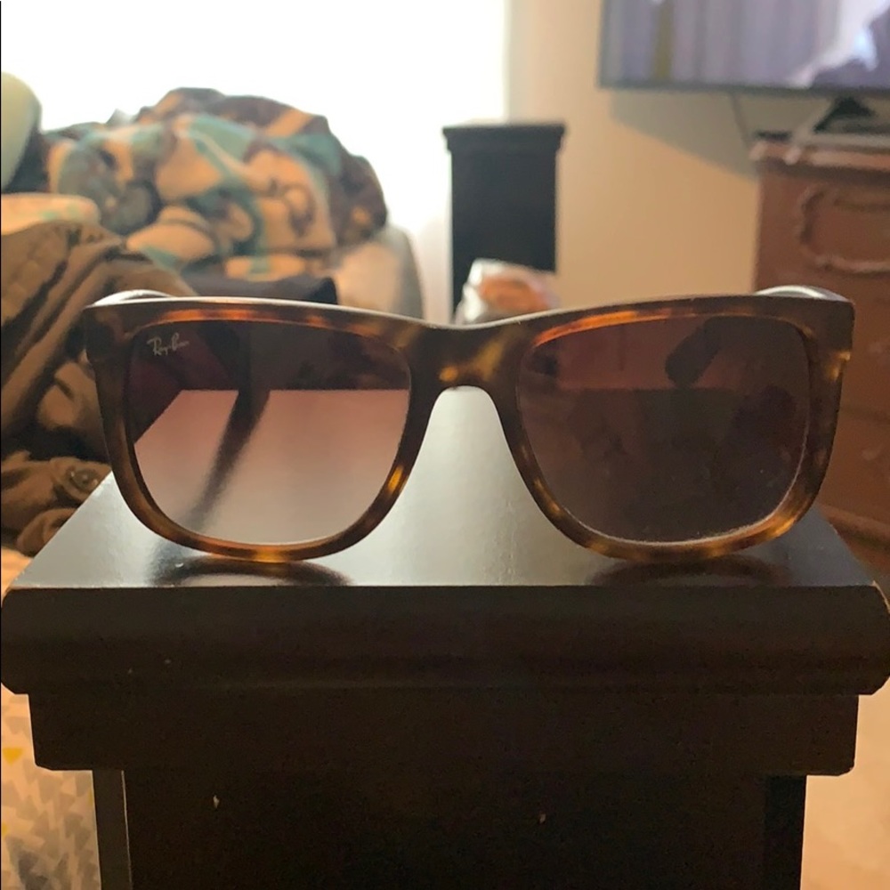 Ray ban tortoise shell sunglasses